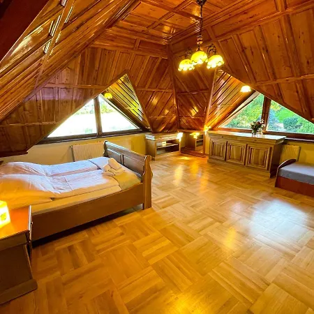 Dom Na Poniatowie Villa Walbrzych